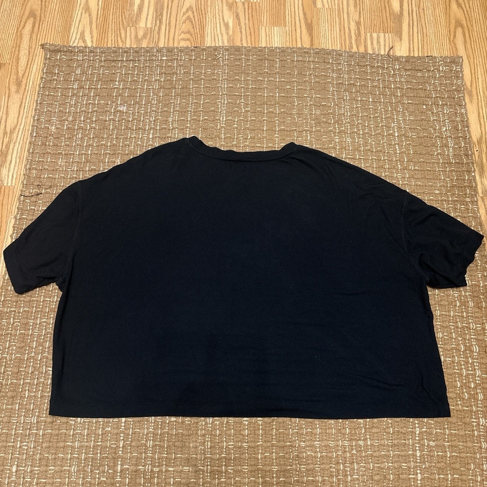 Vuori Black Ribbed Top - Picture 4 of 4